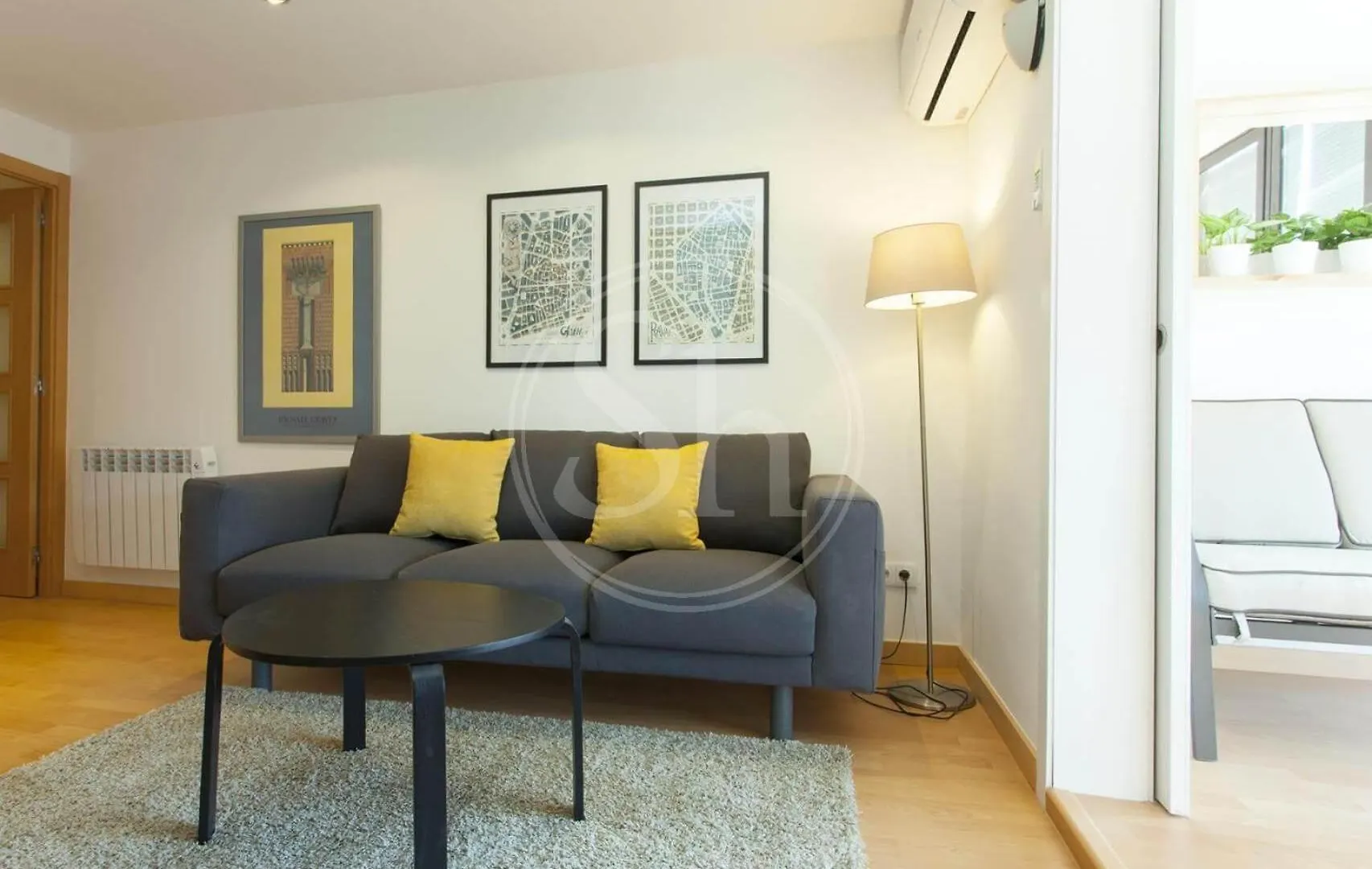 Bonito Apartamento En El Eixample 바르셀로나 0*,